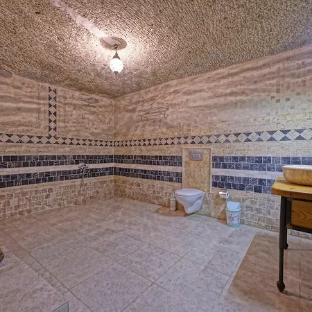Otel Tribal Cave