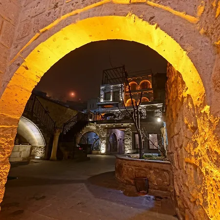 Otel Tribal Cave